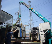 自社ユニック車両で安心移設・移転